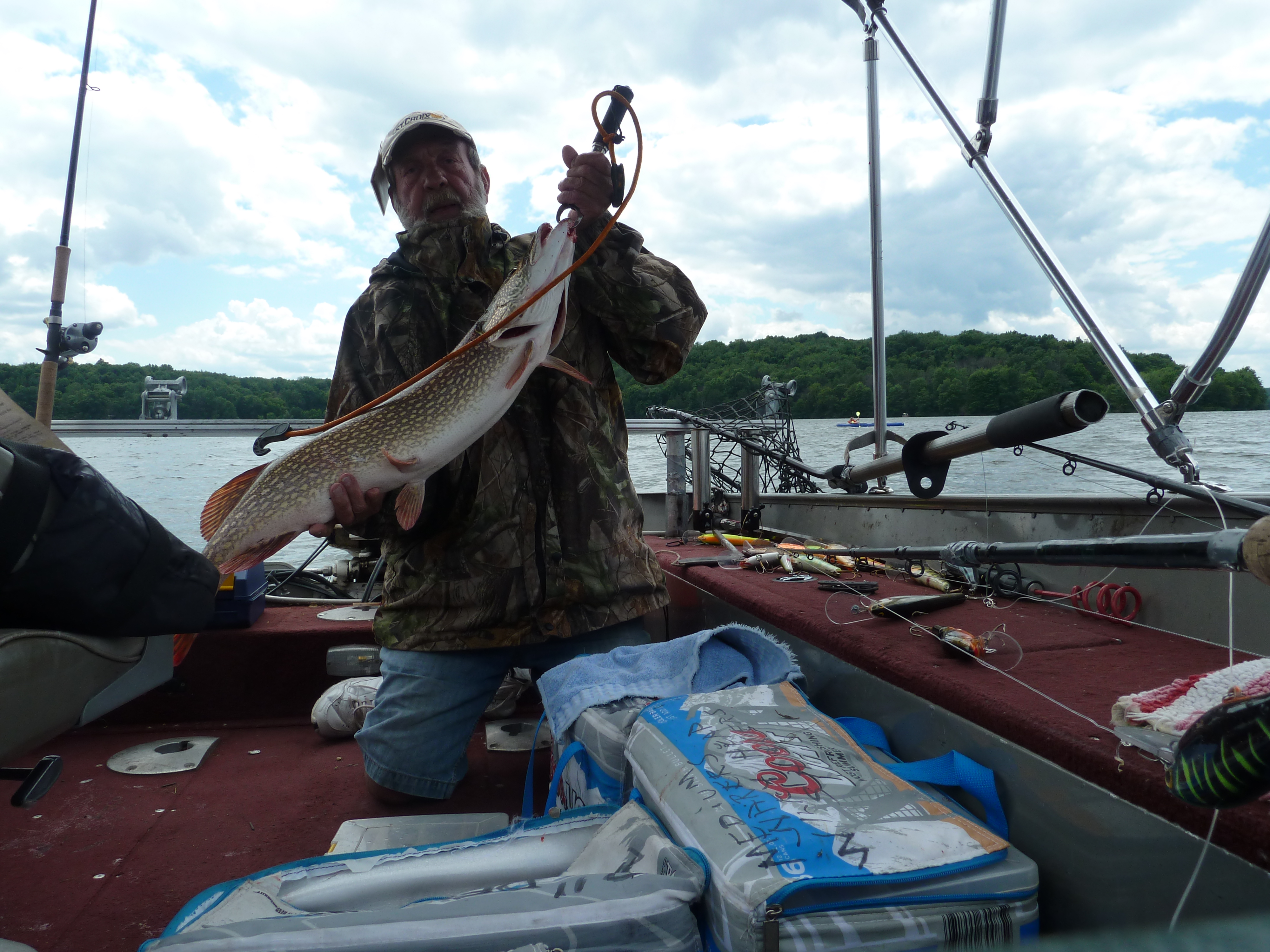 Tom Lake Arthur Spotted Musky